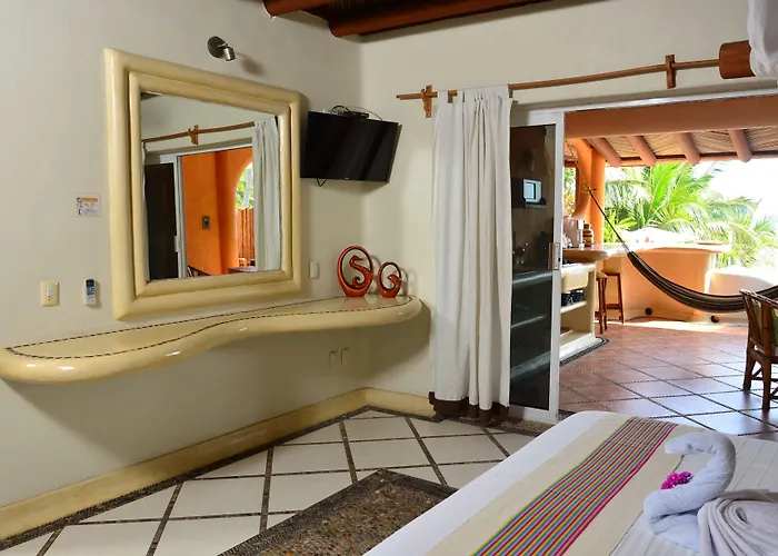 Arena Aparthotel 4*